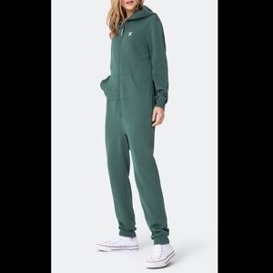 NWOT <ONEPIECE> 💯 Cotton Vintage Onesie